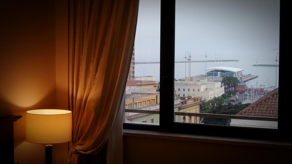 Hotel Regina Margherita Cagliari Kültér fotó